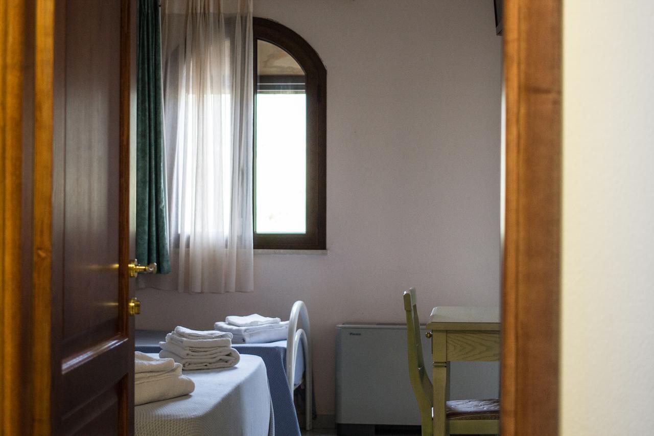 Hotel Villa Del Mare Sinnai Bilik gambar